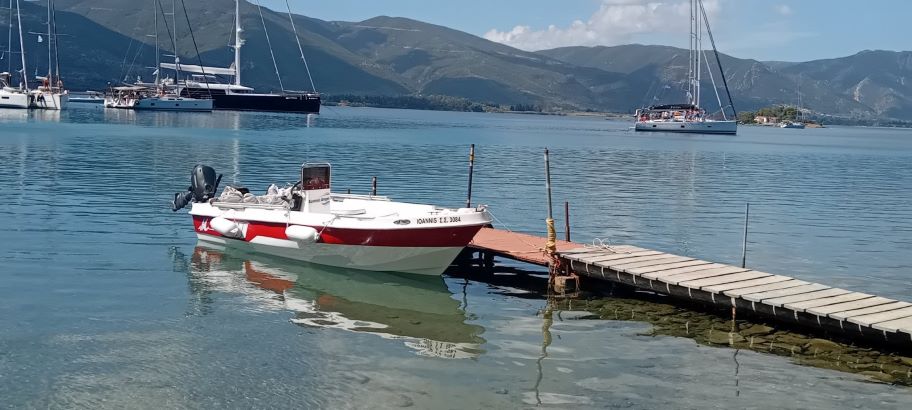 No license boats poros
